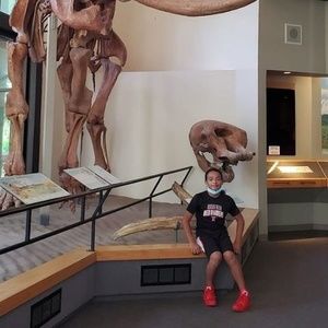 Meet your Posher, Ray